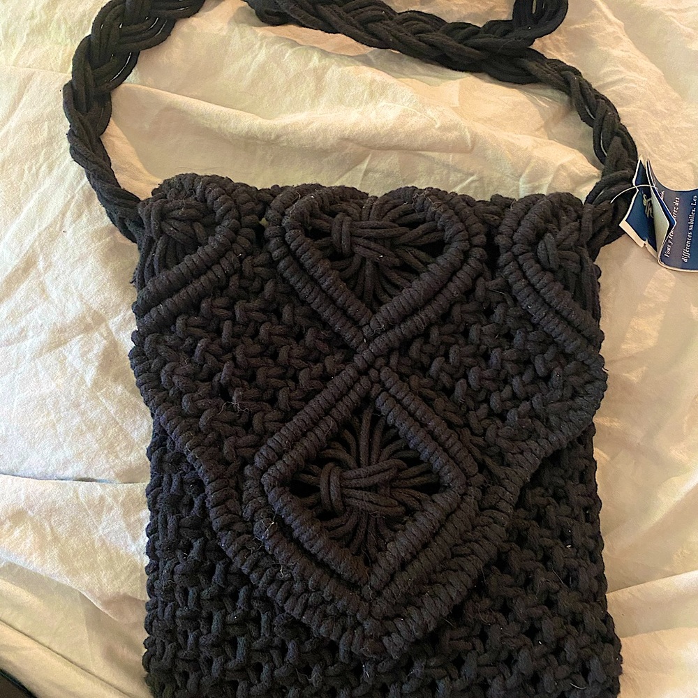 Tommy Bahama crochet purse. NWT. Super cute.